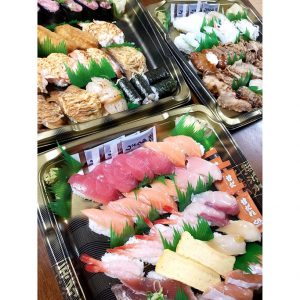 スタッフ実食 くら寿司 の持ち帰りでホームパーティー 東広島デジタル 東広島での生活をより豊かに より楽しくする地域情報サイト
