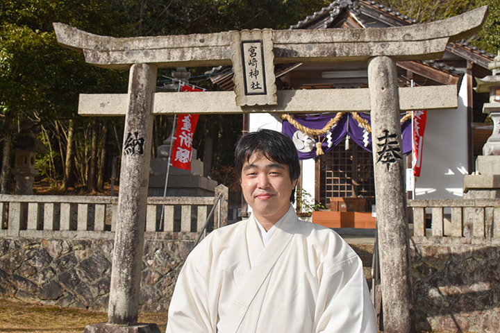 東広島の Youtuber 神道 神社を親しみやすく解説 宮崎神社の神主はるちゃんねる 東広島デジタル 東広島での生活をより豊かに より楽しくする地域情報サイト