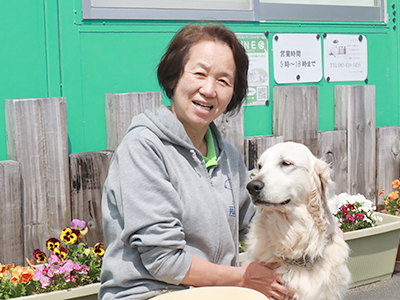 動物との触れ合いで人々の心を癒やすアニマルセラピー 東広島デジタル 東広島での生活をより豊かに より楽しくする地域情報サイト