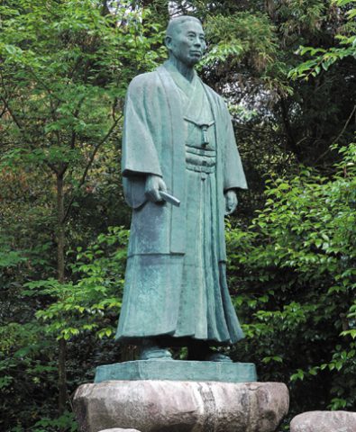 ミニクイズ三浦仙三郎　銅像