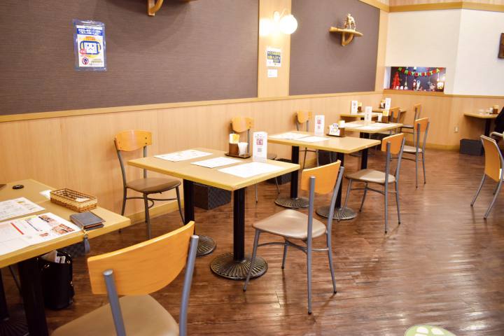UCCカフェメルカードフジグラン東広島店の店内の写真