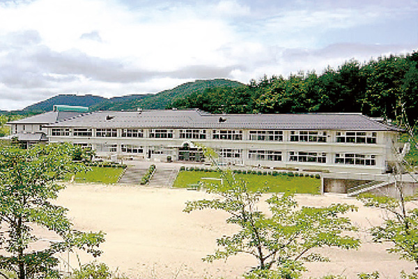 旧久芳小学校