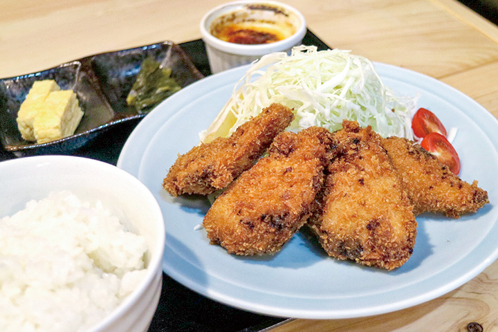 人気が高い「鰹カツ定食」